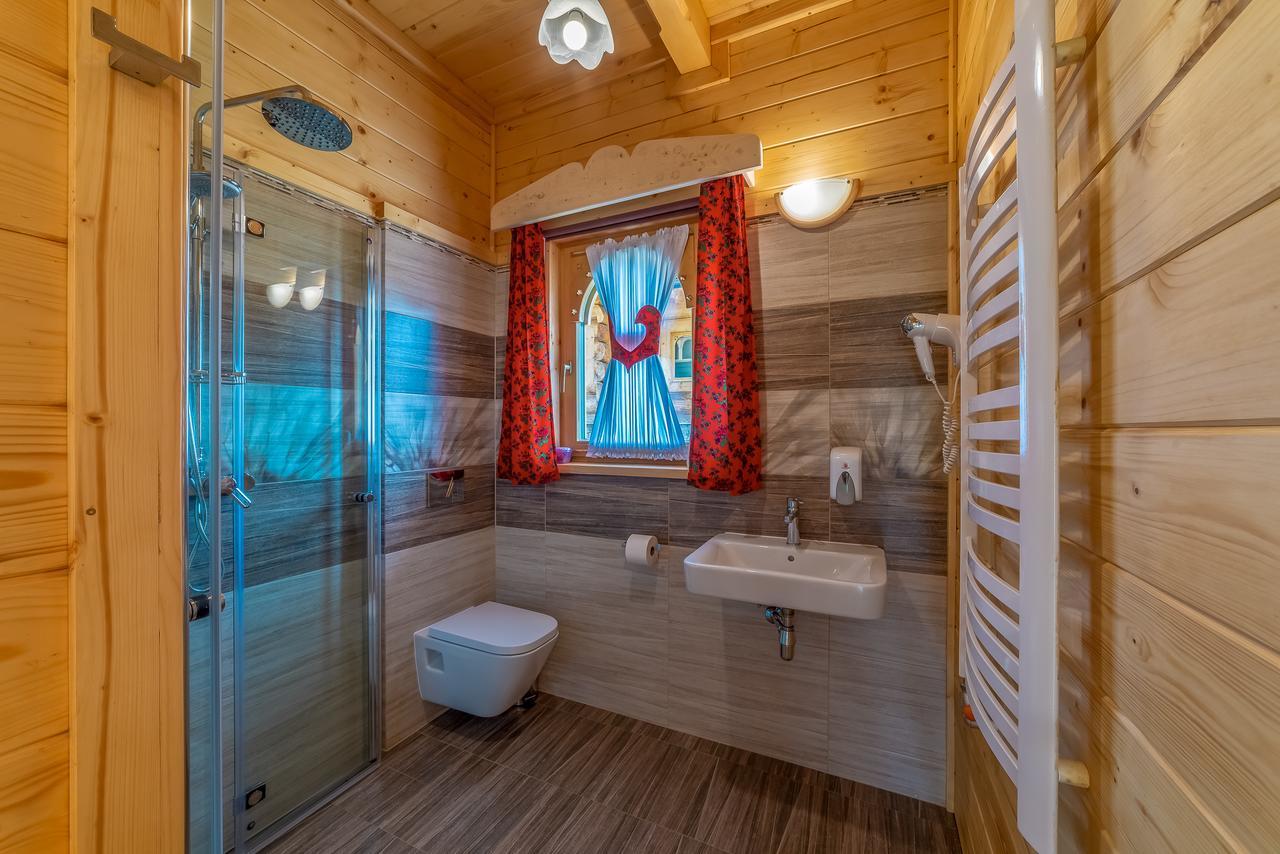 Domek W Bialce Z Jacuzzi W Ogrodzie Białka Tatrzańska Exterior foto